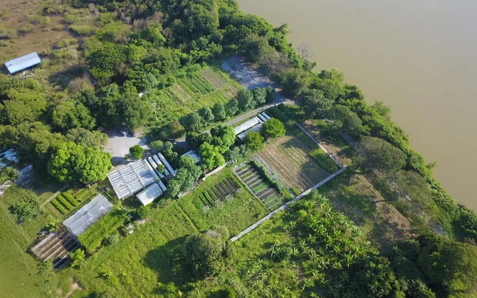 The farm and its river setting.
